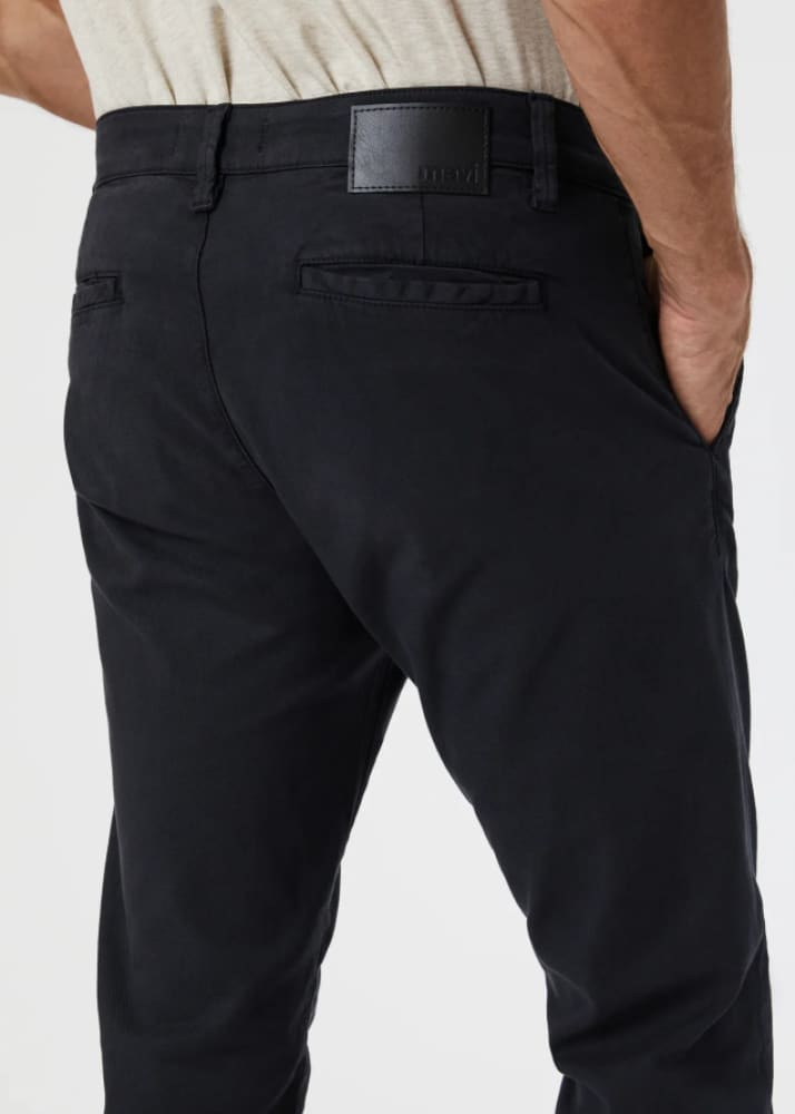 Slim-leg chino pant