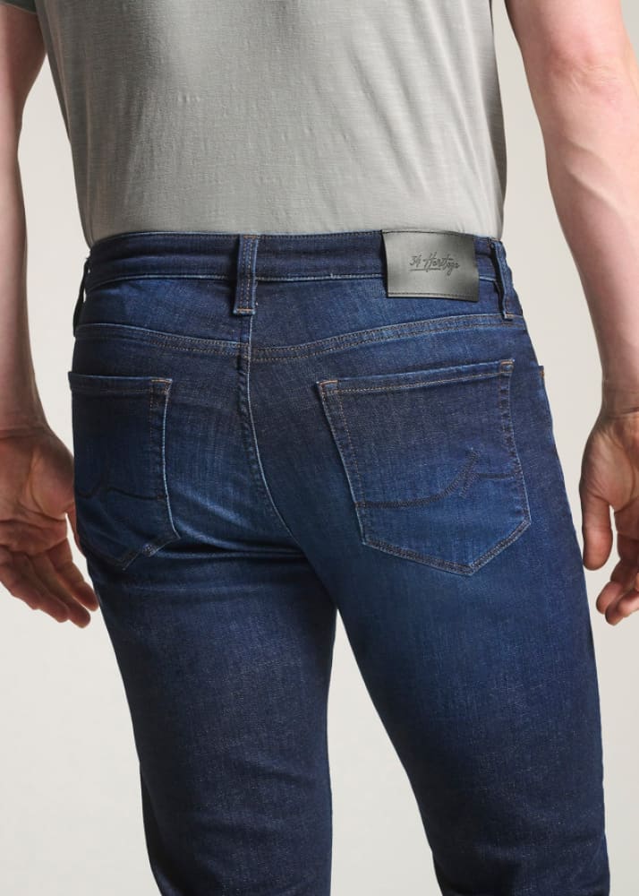 34 Heritage - Courage Straight Leg Jeans in Rinse Brushed