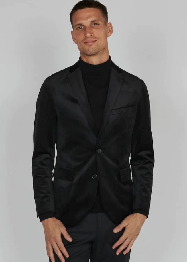 Matinique- George Faux Velvet Blazer in Black - blazer
