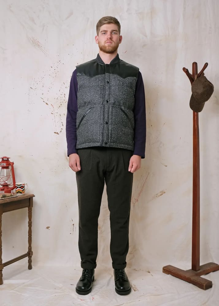 Outclass- Marl Wool Down Vest in Black