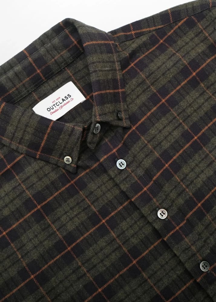 Outclass- Plaid Flannel Classic Shirt in Hunter Green