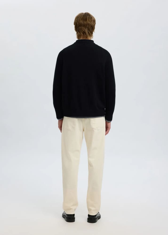 SELECTED- Dereck Long Sleeve Ribbed Knit Sweater in Black