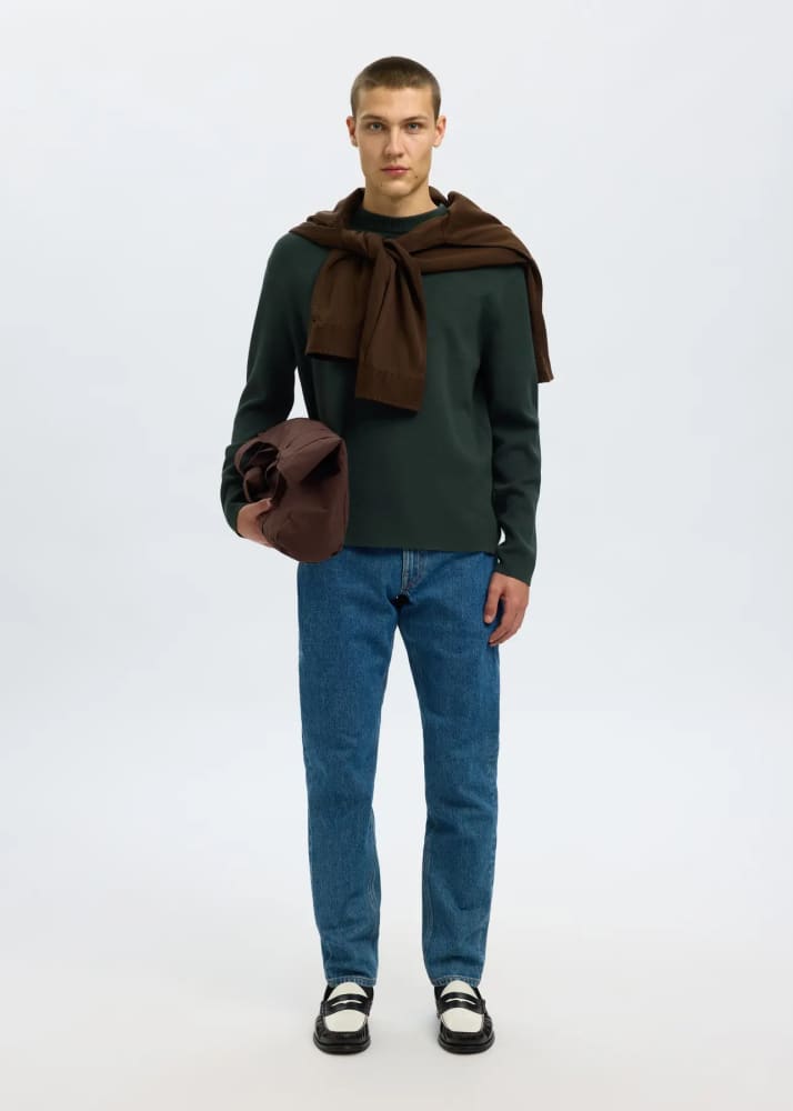 SELECTED- Teller Relaxed Crew Neck Pullover in Deep Forest