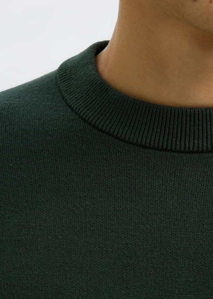 SELECTED- Teller Relaxed Crew Neck Pullover in Deep Forest