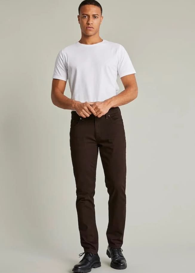 Matinique- Pete Khaki Pant in Dark Brown - bottom